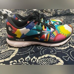 Brooks Lisa Congdon running shoes
